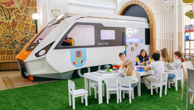 На Одеському вокзалі запрацював дитячий простір «Спільно»