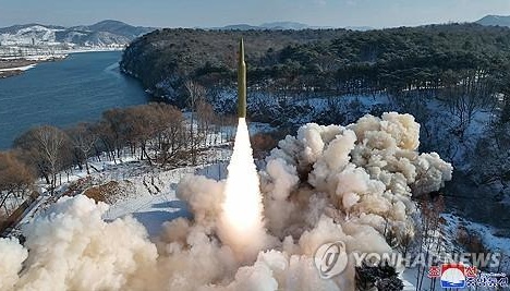 КНДР втретє за рік випробувала балістичну ракету, здатну нести ядерну боєголовку