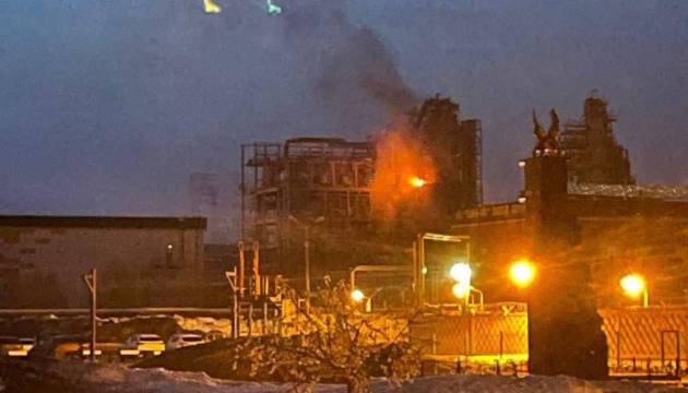 Overnight blast at Tatarstan refinery joint operation by SBU, military intel – source