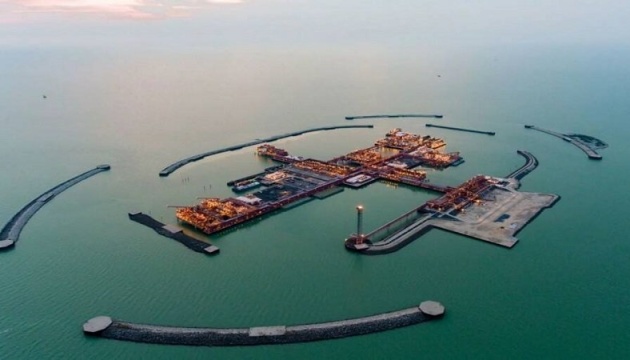 У Казахстані повідомляють про великий розлив нафти у Каспійському морі