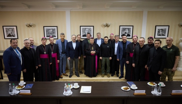 Зеленський зустрівся з представниками Римсько-католицької та протестантських церков