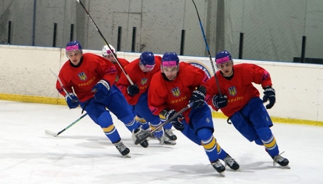 Національна збірна України з хокею готується до чемпіонату світу