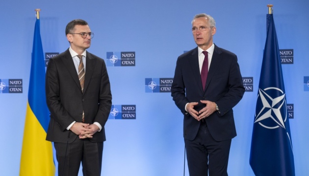 Nato-Generalsekretär will zu Stärkung von ukrainischer Luftverteidigung beitragen - Außenminister Kuleba