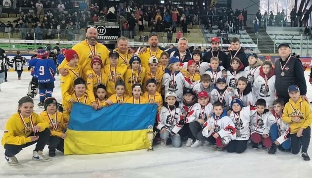 Юні хокеїсти команди «Галицькі Леви» зіграли на турнірі в Австрії  