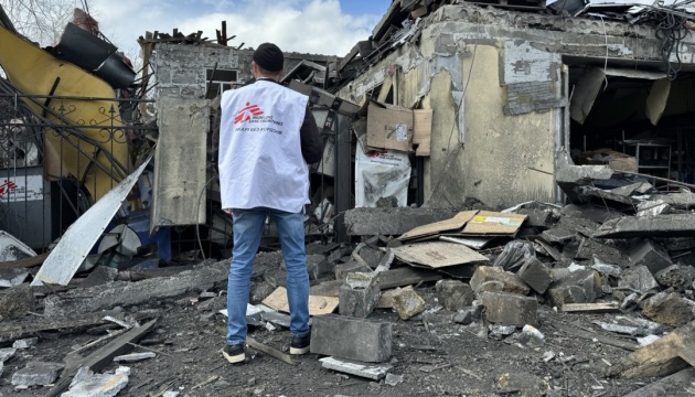 У Покровську на Донеччині росіяни розбомбили офіс «Лікарів без кордонів»