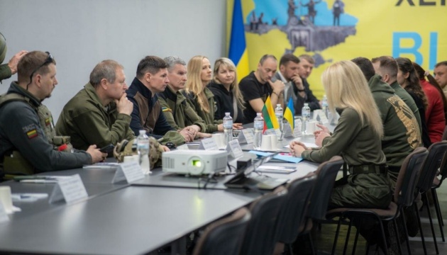 Lithuanian delegation visits Kherson