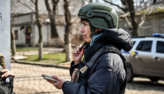 Ukrinform-Korrespondentin Olha Swonarjowa bei Angriff auf Saporischschja verletzt