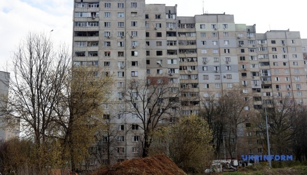 Унаслідок ракетного удару по Харкову пошкоджені будинки, гуртожитки та заклади освіти