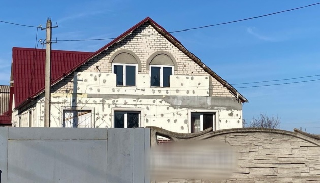 Росіяни за добу 10 разів обстріляли Донеччину - поранена людина, пошкоджені будинки