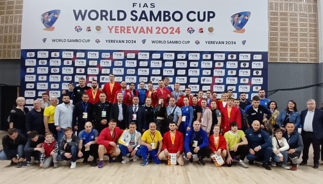 Українські самбісти здобули 22 медалі на Кубку світу у Єревані