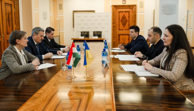 Україна та Угорщина погодили відкриття нового пункту пропуску