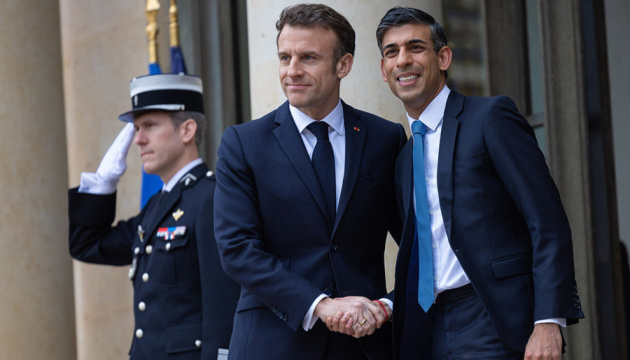 Macron et Sunak ont discuté du renforcement du soutien à l'Ukraine