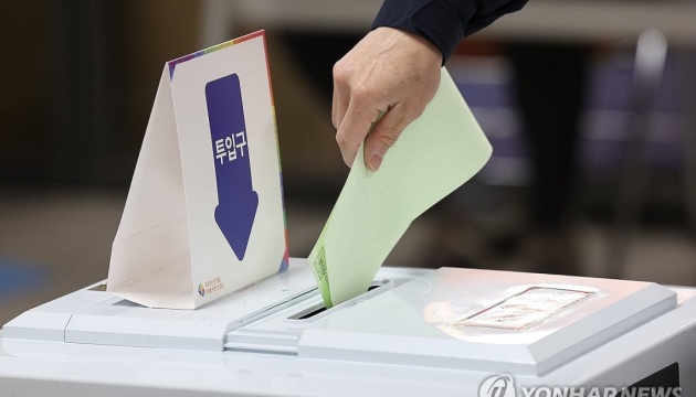 Парламентські вибори в Кореї: Екзит-поли прогнозують переконливу перемогу опозиції
