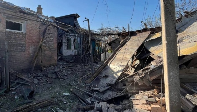 Shelling in Nikopol region: administrative buildings, five-story building and power line damaged