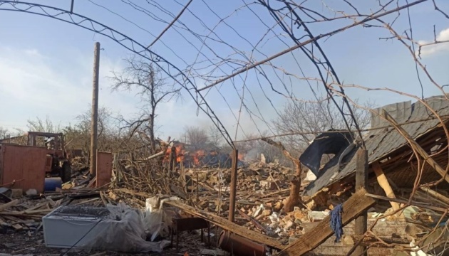 Enemy conducts airstrike on village in Kharkiv region, four civilians injured