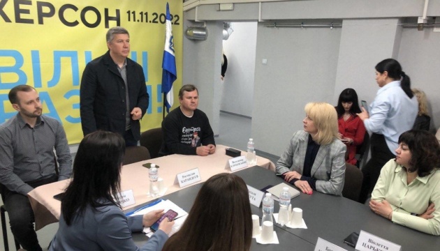 Le ministre ukrainien par intérim de la Culture et de l’Information s’est rendu à Kherson pour une visite de travail