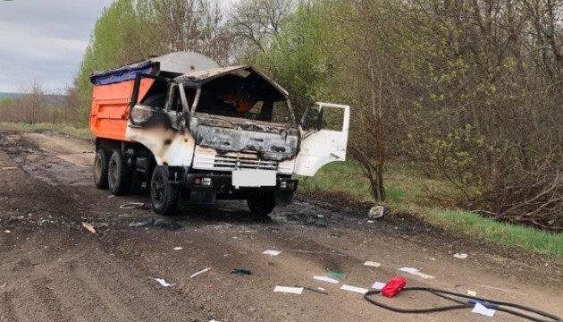 Ворог атакував дроном цивільну вантажівку на Сумщині, водій загинув