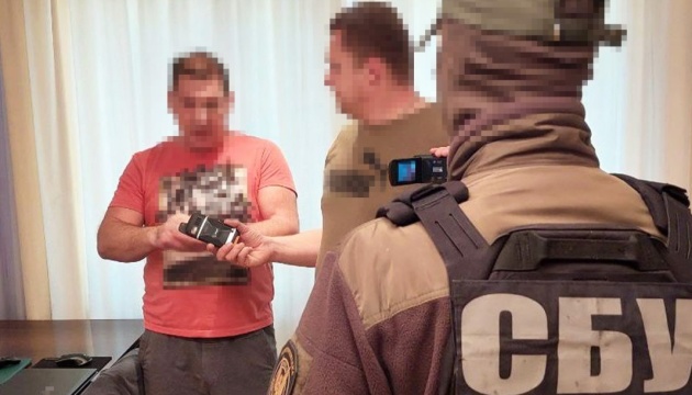 СБУ викрила російського інформатора, який збирав дані про ППО в районі Черкас та Одеси