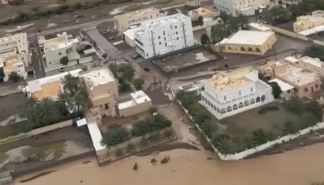 В Омані проливні дощі та повінь - 13 людей загинули, ще четверо зникли безвісти