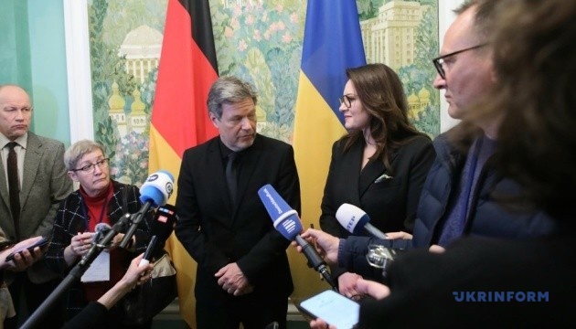Україна і Німеччина обговорили проєкти у сфері енергетики та оборони