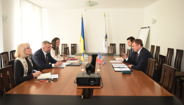Україна та Молдова поглиблюють співпрацю у молодіжній та спортивній сферах