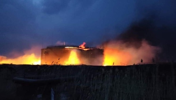Drony Służby Bezpieczeństwa Ukrainy uderzyły w dwa składy ropy w obwodzie smoleńskim – źródło

