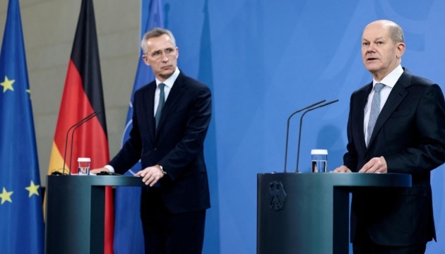Столтенберг сподівається, що обіцяна союзниками допомога швидко буде доставлена в Україну
