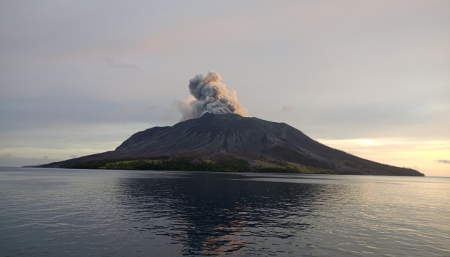 В Індонезії сталося виверження ще одного вулкана