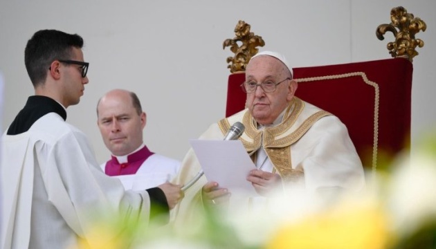 Папа Франциск під час візиту до Венеції відвідав жіночу в'язницю і виставку