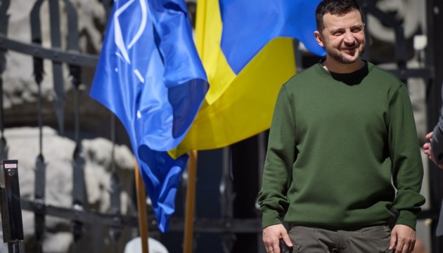 Zelensky: Ucrania merece ser invitada a la OTAN