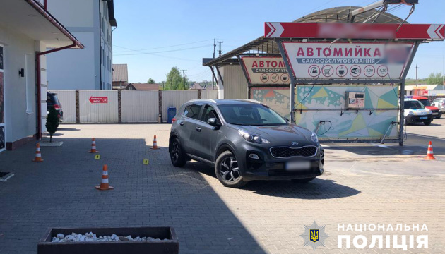 На Буковині позашляховик збив 6-річну дівчинку, дитина у важкому стані