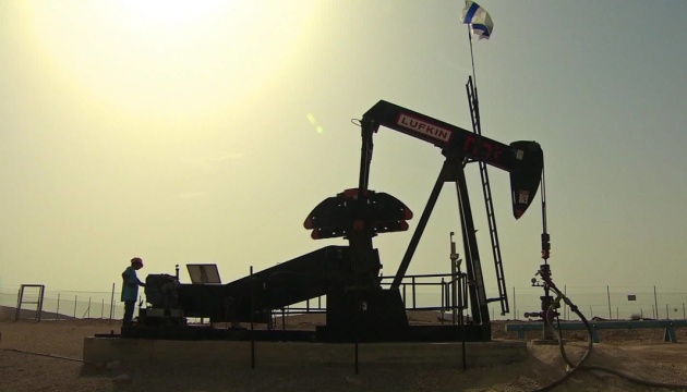 Нафта дешевшає на тлі перемовин Ізраїлю з ХАМАС про перемир'я