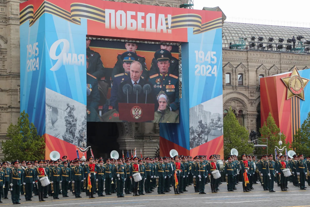 Виступ Путіна під час військового параду на честь «Дня Перемоги» на Красній площі у Москві, 9 травня 2024 року, Фото: Максим Шипенков / EPA-EFE