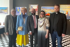 У столиці Естонії відкрили виставку українських художників Добровольських