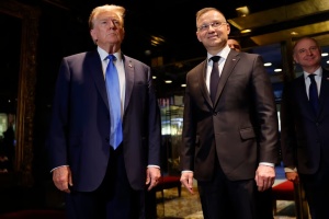 Польща вважає, що може налаштувати Трампа проти РФ - Politico