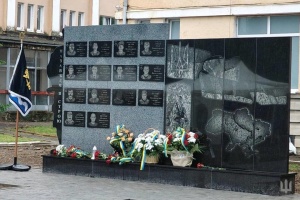 На Закарпатті відкрили меморіал полеглим військовим 128-ї бригади