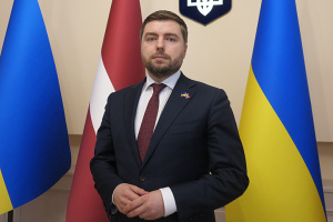 Ambassadeur : La Lettonie fournira à l'Ukraine des drones et des systèmes de défense radar de sa propre production