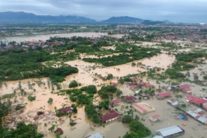 Floods and landslides claim 28 lives in Indonesia