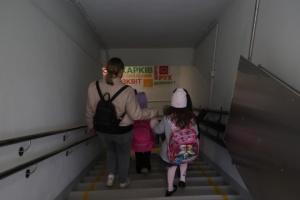 La toute première école souterraine de Kharkiv a ouvert ses portes aux élèves