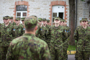 Estonia "seriously" mulling sending troops to Ukraine