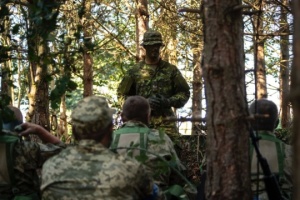 Canadian military trains Ukrainian recruits in modern-day combat skills