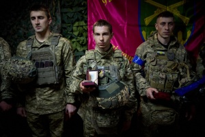 Zelensky awards soldiers of 92nd assault brigade in Kharkiv
