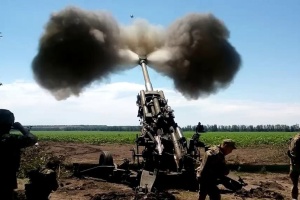 Артилеристи знищили склад боєкомплекту і броньовану ремонтно-евакуаційну машину росіян