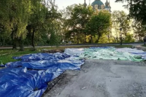 У Києві вночі знесли «храм-МАФ» УПЦ МП у буферній зоні ЮНЕСКО