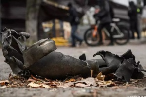 Man injured in Russian shelling of Kherson suburb