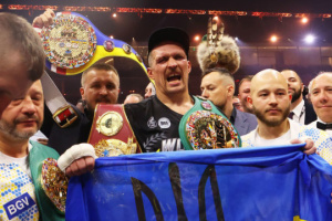 Usyk topped ranking of best boxers according to The Ring