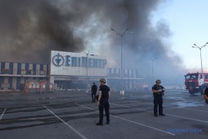 Кулеба назвав два способи, як запобігти повтору трагедії з ударом по гіпермаркету у Харкові