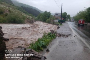 У Вірменії повінь зруйнувала дороги та затопила будинки