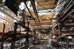 Російські війська атакували Харків трьома авіабомбами УМПБ Д-30 