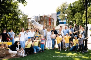 У Києві з'явився дитячий майданчик з унікальним «Супер Кубом» з Лапландії